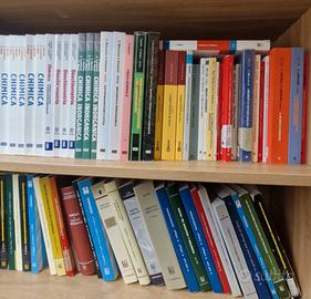 Libri completamente nuovi (roma)