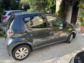 Toyota Aygo 1.0 12V VVT-i 5 porte Lounge Connect M