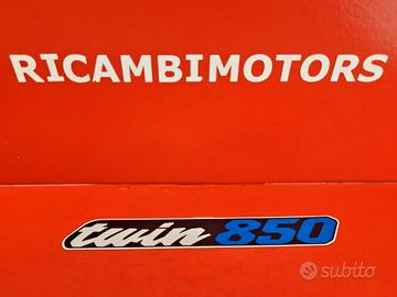 ADESIVO YAMAHA TWIN 850