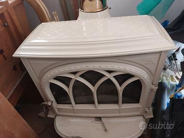 Stufa a legna  Jotul F400
