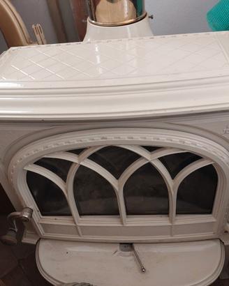Stufa a legna  Jotul F400
