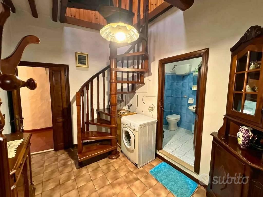 Appartamento di 80 m² con 5 locali a Anghiari - Vista 3