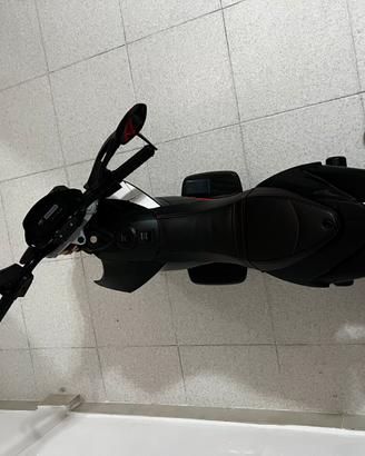 Moto elettrica bambini Aprilia Dorsoduro – 12V