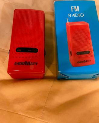 Mini Radio Portatile Vintage. FM a batterie nuova 
