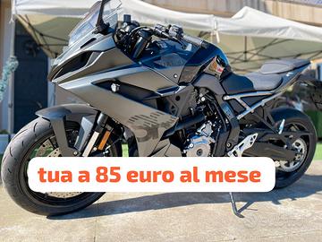 Suzuki GSX-8R TUA A 85 EURO AL MESE