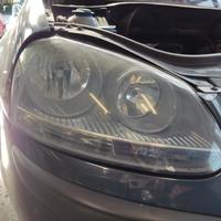 Proiettore destro VOLKSWAGEN GOLF 5 del 2004
