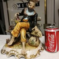 Antica vecchia ceramica Capodimonte arte