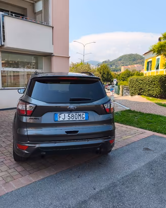 Ford Kuga st line 1.5 TDI Power shift 