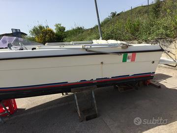 Barca con motore 40 cv