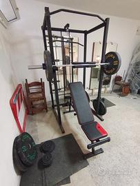 Rack con lat machine