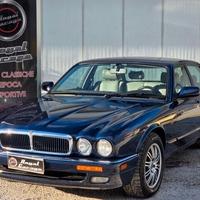 Jaguar XJ6 4.0 SPORT -SERVICE BOOK -