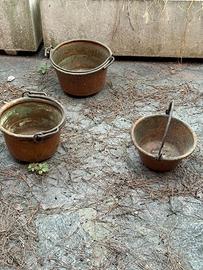 3 paioli antichi in rame