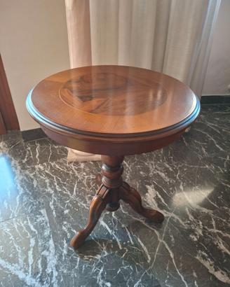 Tavolino rotondo in legno intarsiato
