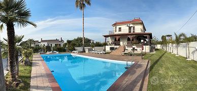 Licola - Varcaturo villa con Giardino e Piscina