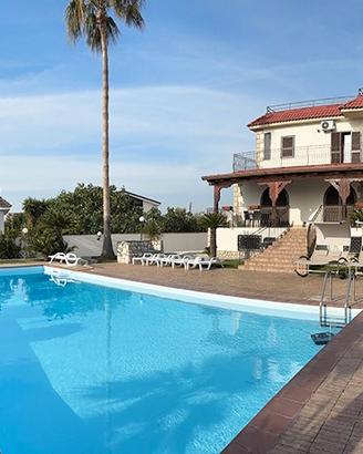 Licola - Varcaturo villa con Giardino e Piscina