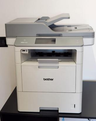 Stampante laser  multifunzione Brother