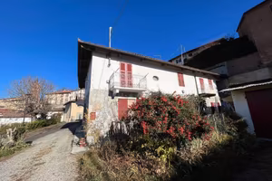 Rustico / Casale di 174 m² con 5 locali e box auto