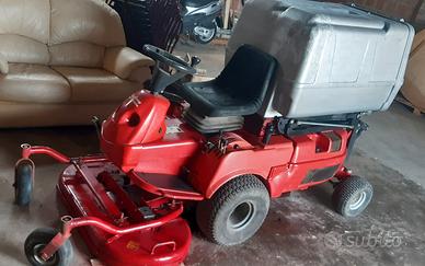 Trattore tagliaerba  Gianni Ferrari.
