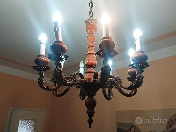 Lampadario in legno
