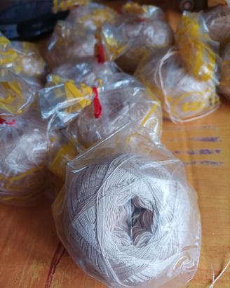 Gomitoli cotone beige nuovi
