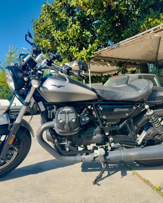 Moto Guzzi V9 Bobber