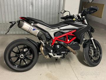 Ducati hypermotard 821