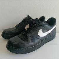 Scarpe NIKE AIR FORCE 1.