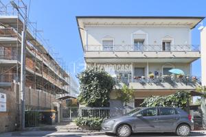 AMPIO E LUMINOSO TRILOCALE A POCHI PASSI DAL MARE!