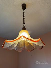 Lampadario vintage in vetro artistico