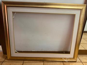 Grande cornice vintage anni ‘70 in legno dorato