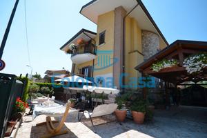 Villa indipendente in parco a Monteforte Irpino