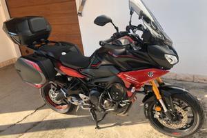 Moto Yamaha Tracer 900 GT
