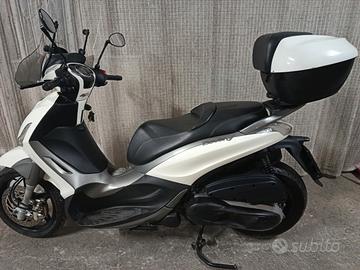 Beverly 350 come nuovo