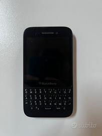 BlackBerry Q5
