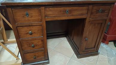 Scrivania legno massiccio  stile Ministeriale 