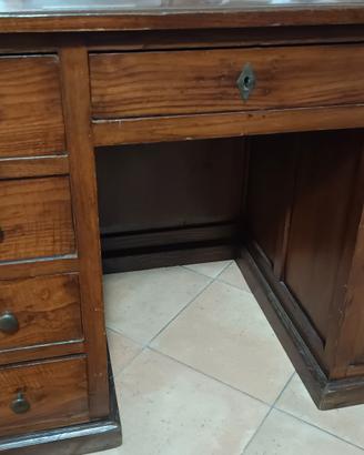 Scrivania legno massiccio  stile Ministeriale 