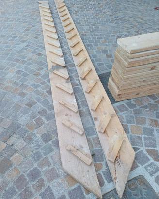 scala in legno di abete grezza