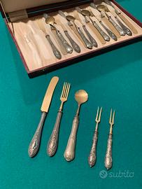 Servizio frutta/dolce antico in argento - 17 pz