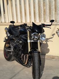 Triumph street triple 675