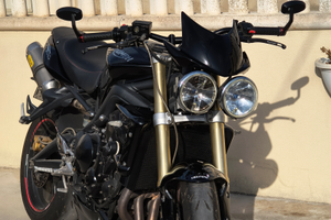Triumph street triple 675