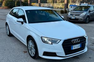 " PERFETTA " Audi A3 SPB 30 g-tron S tronic