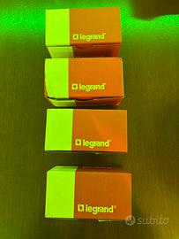 Cavo rete cat 6 + 40 frutti cat 6 legrand