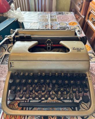 Macchina da scrivere vintage