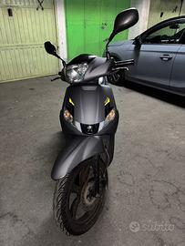 Peugeot tweet 125 sport