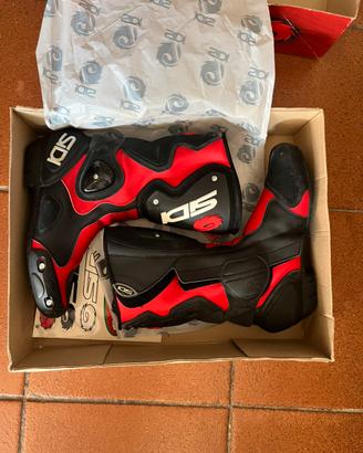 Stivali moto nuovi taglia 41