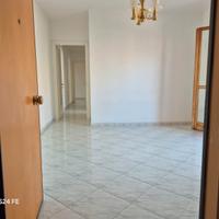 Ampio trivano con ascensore cantina e p auto