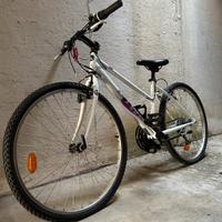 Bici mountain bike btwin rosa 24