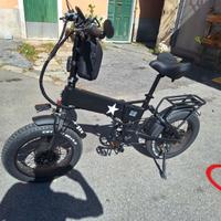 Bici elettrica pieghevole