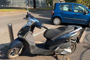 Piaggio Liberty 125 ABS – 2016 – 26.652 km