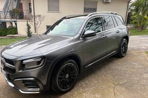 Mercedes glb 200 d 4 matic 7 posti